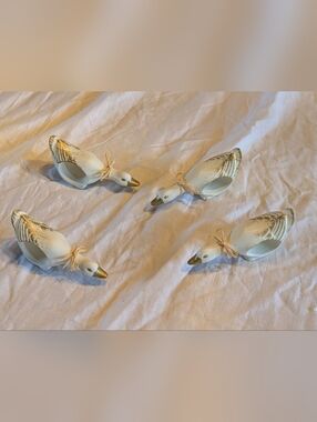 2/30$ Vintage White and Gold Duck Napkins Ring Holder Set